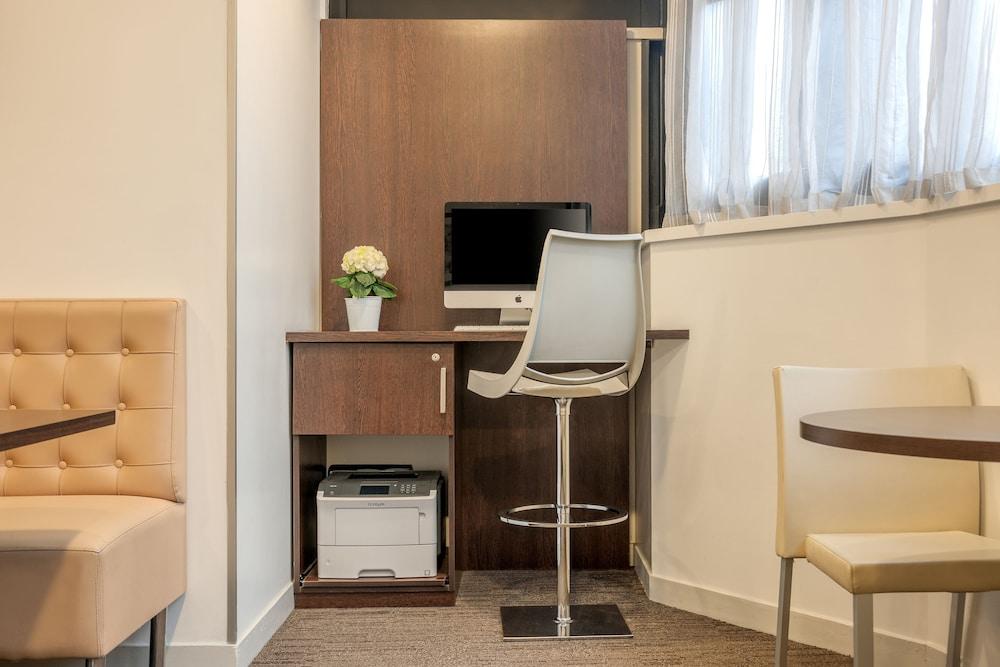 Citadines République Aparthotel 3*