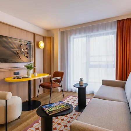 Citadines Republique Aparthotel Paris
