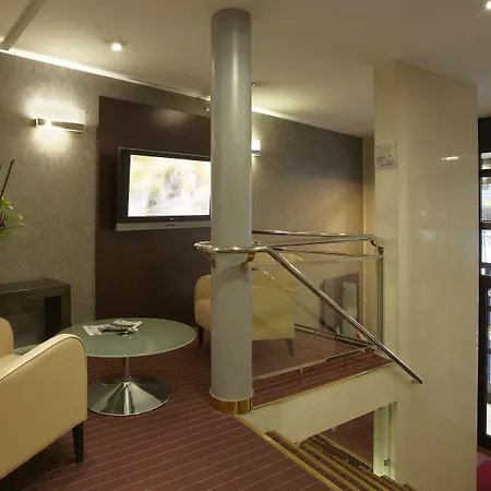 Citadines Republique Aparthotel