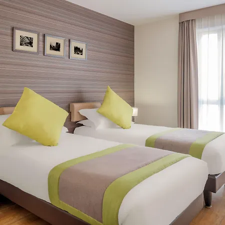 Aparthotel Citadines Republique 3*