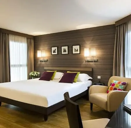 Citadines République Aparthotel Parigi