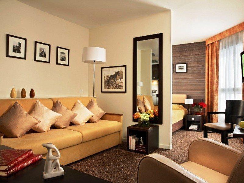 Aparthotel Citadines République Parigi