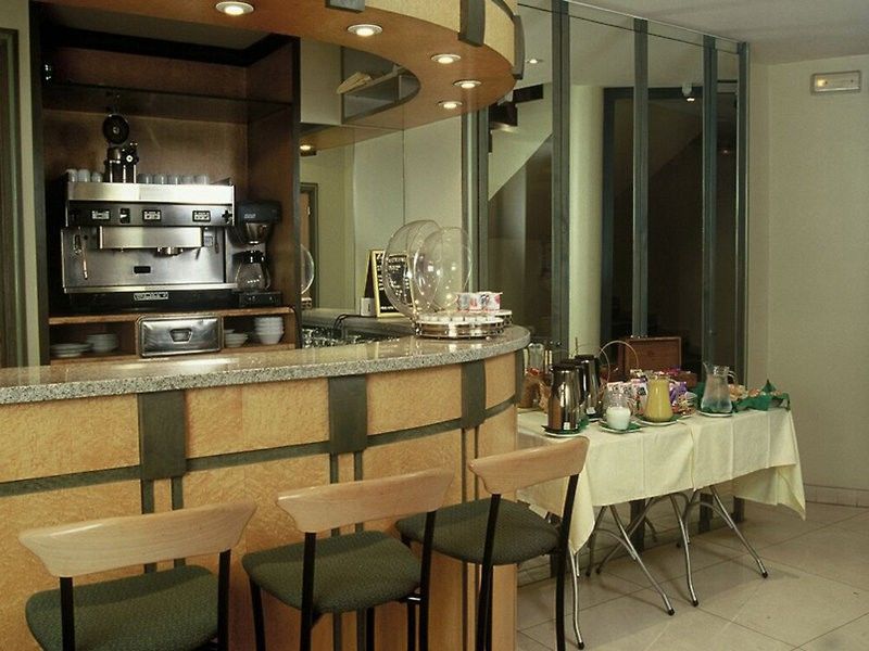 Citadines République 3* Parigi